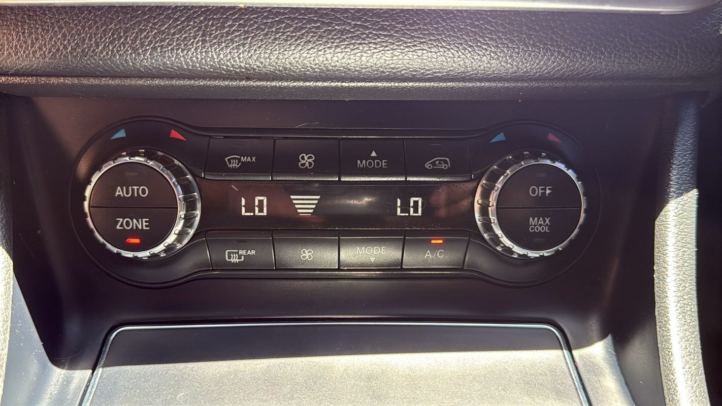 Used 2017 Mercedes-Benz CLA 250 4MATIC image 25