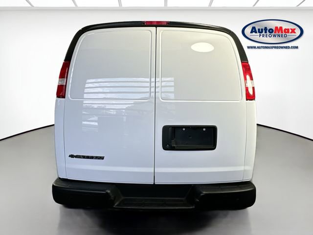 Used 2024 Chevrolet Express 3500 Extended w/ Driver Convenience Package RWD image 8