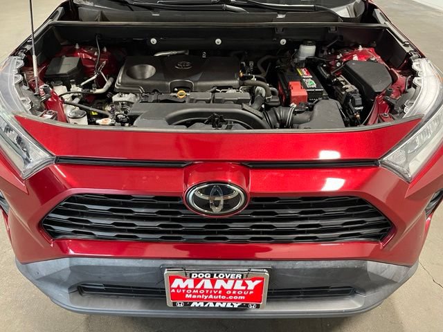 Used 2020 Toyota RAV4 XLE w/ Convenience Package FWD image 9