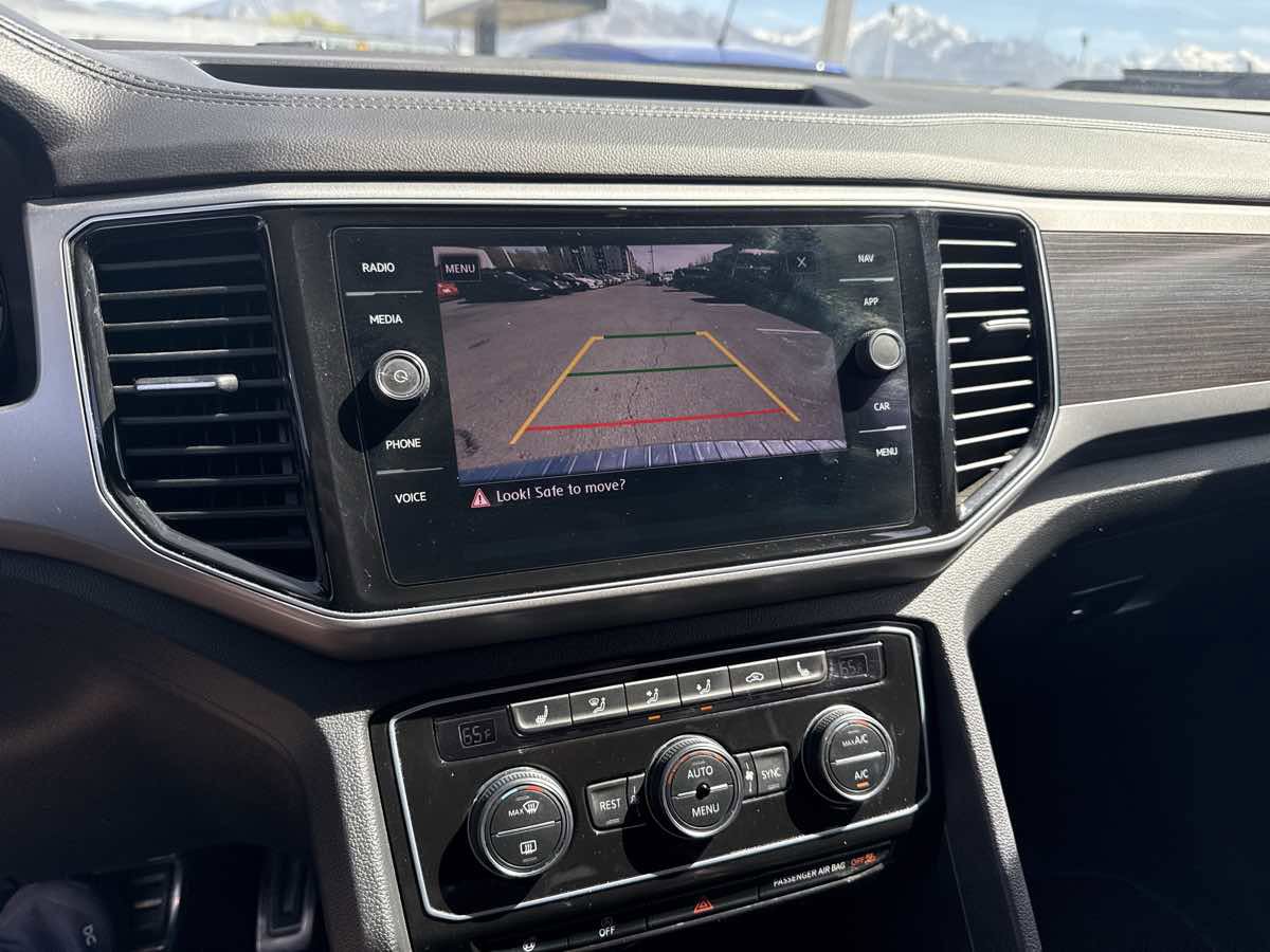 Used 2019 Volkswagen Atlas SEL R-Line AWD/4WD image 30