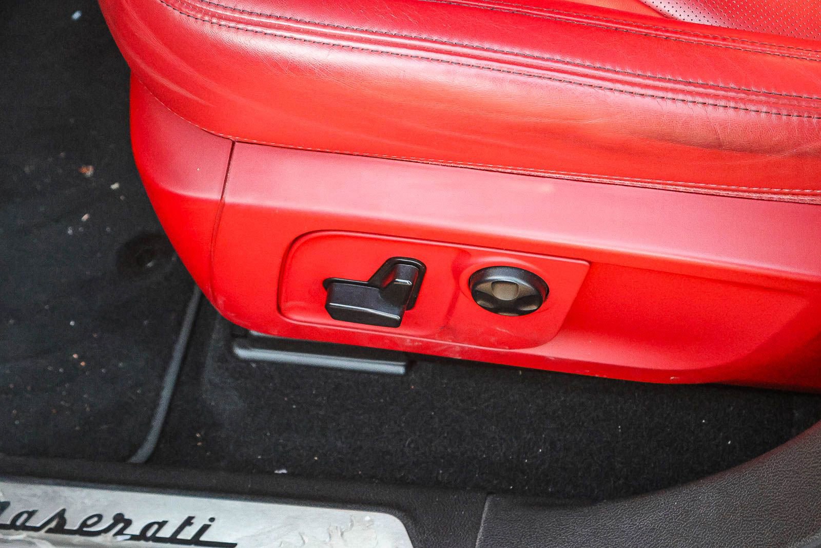 Used 2020 Maserati Levante S GranLusso AWD/4WD image 27