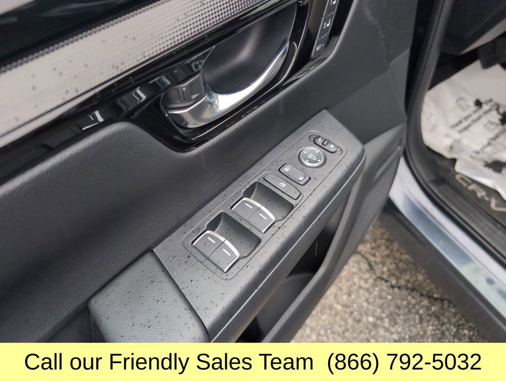 Used 2025 Honda CR-V Sport Touring image 13