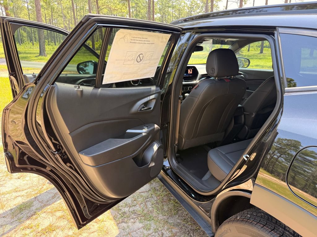 New 2026 Chevrolet Trax RS FWD image 26