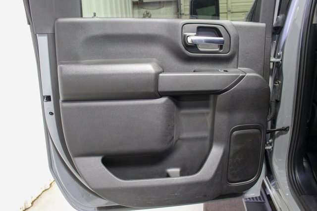 Used 2024 Chevrolet Silverado 2500 Custom w/ Custom Value Package image 11