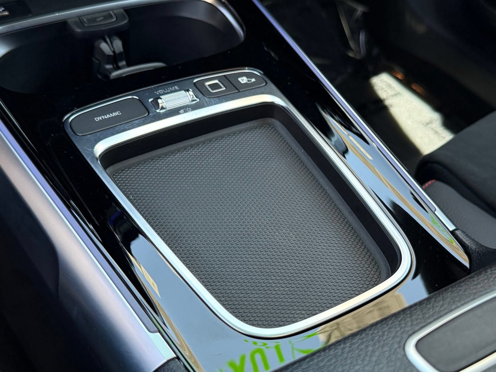 Used 2025 Mercedes-Benz GLB 35 AMG 4MATIC image 35