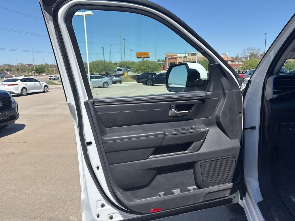 Used 2022 Toyota Tundra SR5 w/ Advanced Technology Package image 9