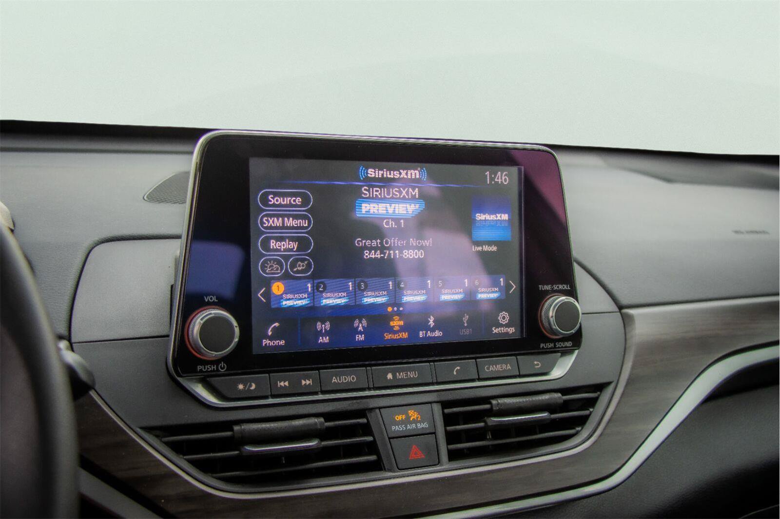 Used 2025 Nissan Altima 2.5 SV FWD image 13