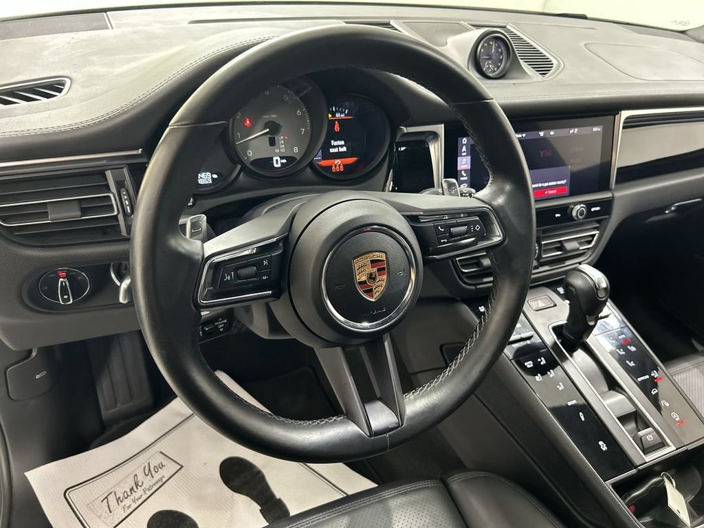 Certified 2022 Porsche Macan S AWD/4WD image 5