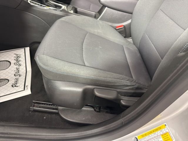 Used 2019 Chevrolet Cruze LT image 25