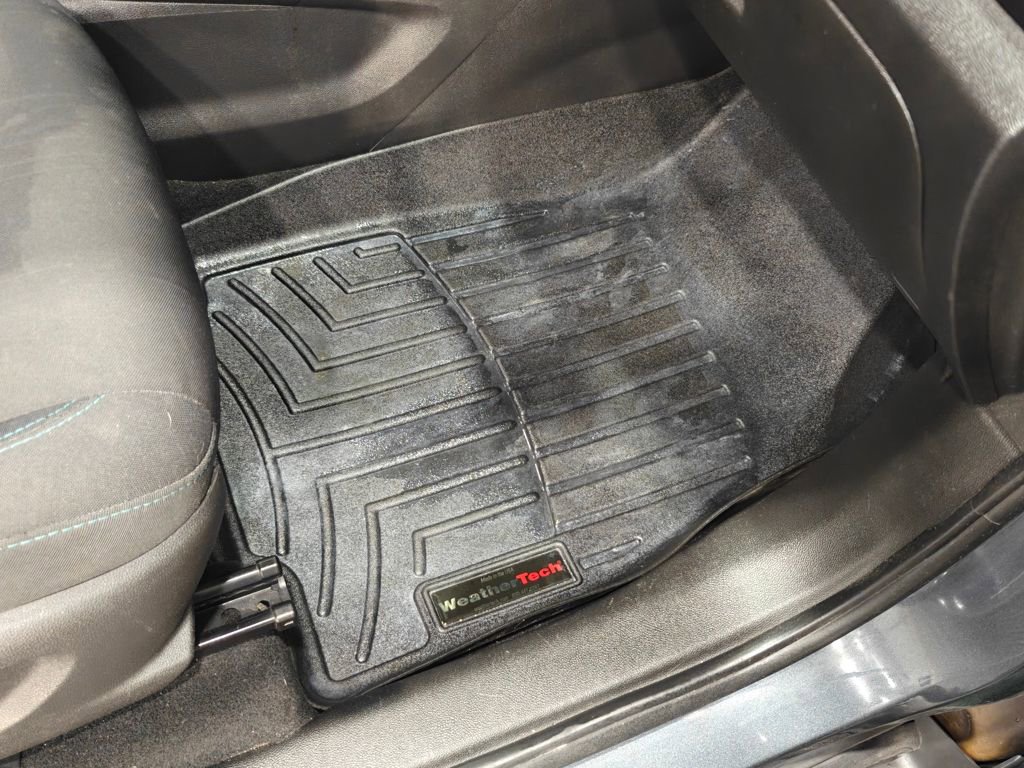 Used 2016 Chevrolet Trax LT w/ LT Sun and Sound Package image 12