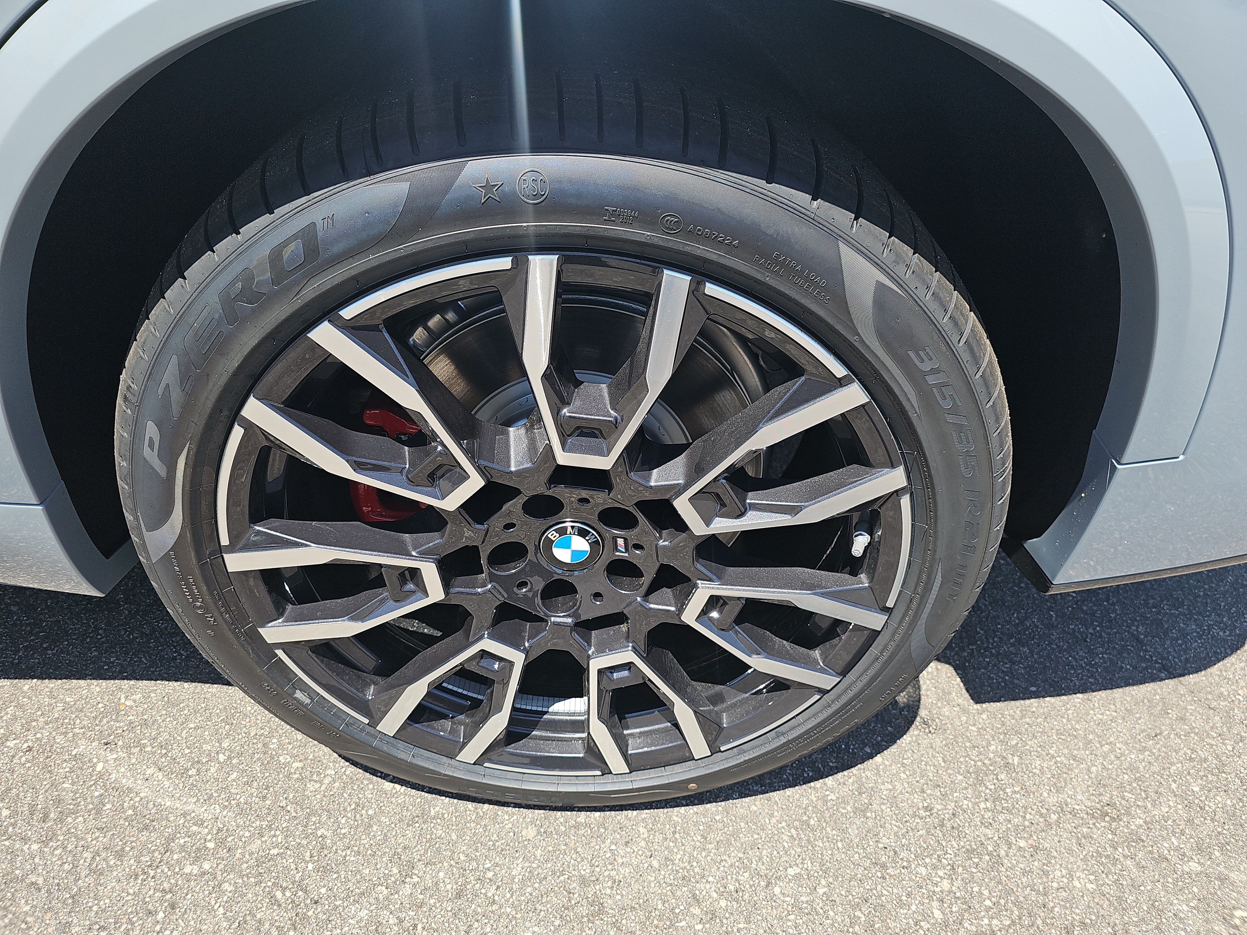 New 2026 BMW X5 xDrive50e w/ M Sport Package AWD/4WD image 36