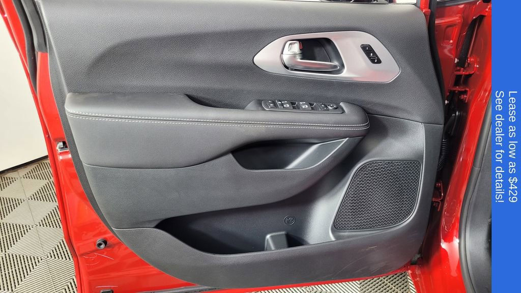 New 2026 Chrysler Pacifica Limited w/ S Appearance Package image 14