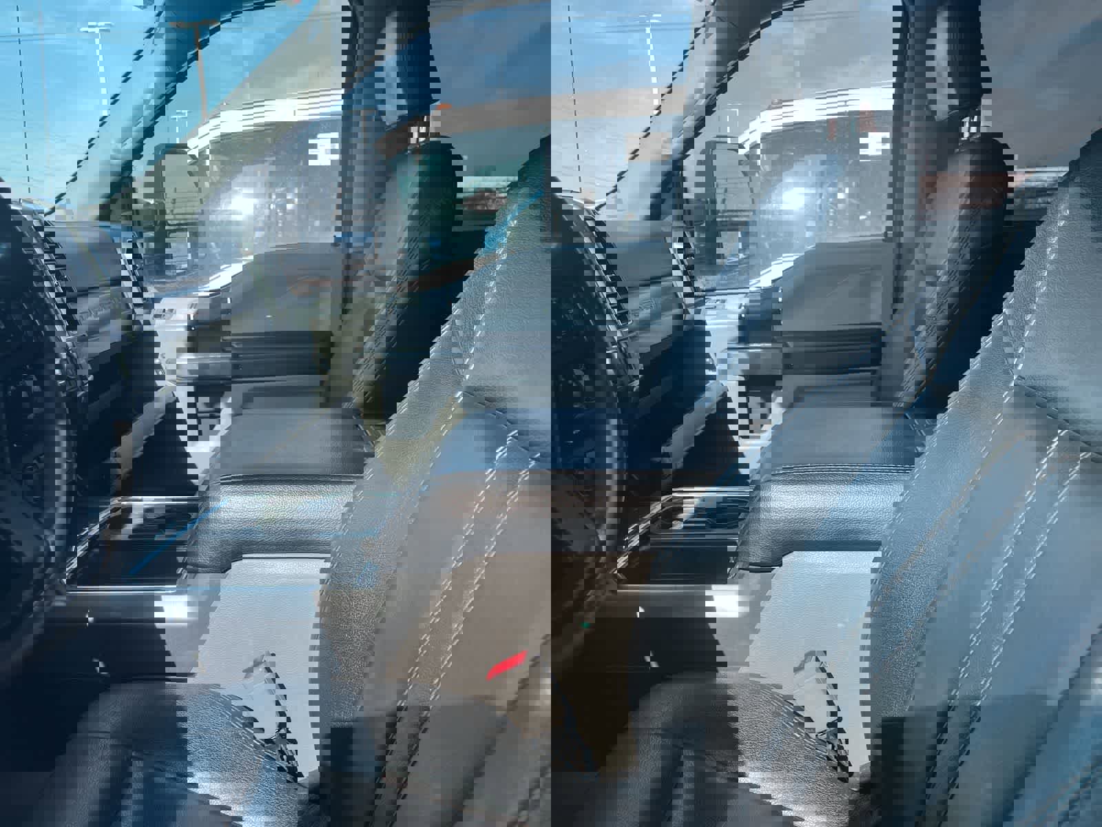 Used 2019 Ford F250 XLT w/ FX4 Off-Road Package image 25