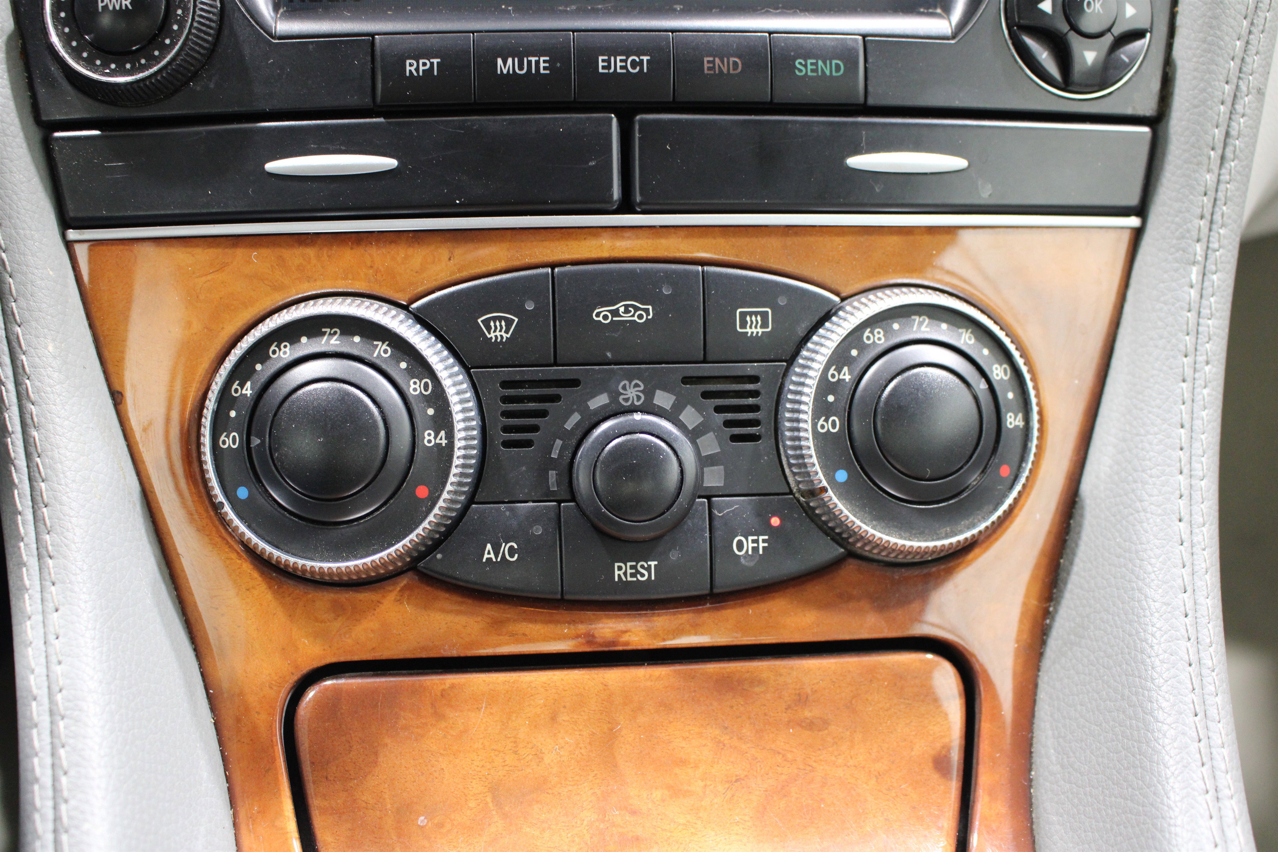 Used 2007 Mercedes-Benz SL 550 image 15