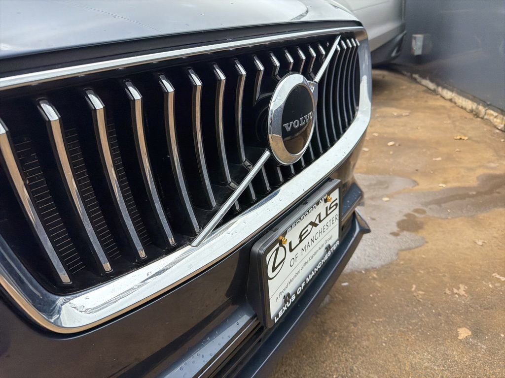 Used 2021 Volvo XC90 T6 Momentum w/ Climate Package image 34