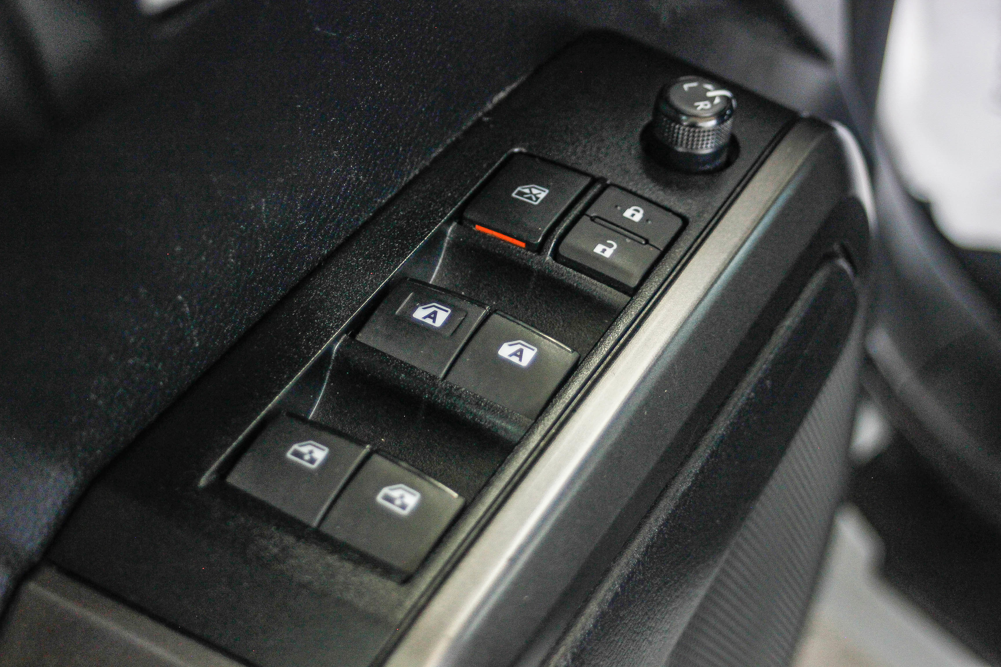 Used 2021 Toyota Tacoma TRD Off-Road w/ Technology Package image 25