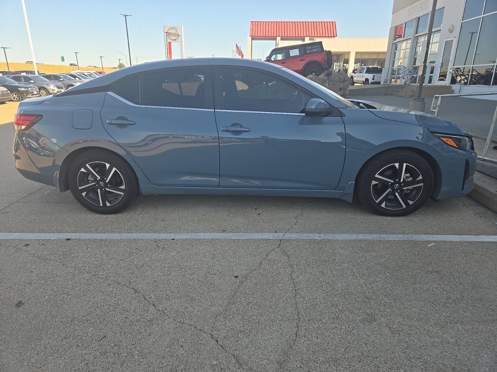 Used 2024 Nissan Sentra SV FWD image 5