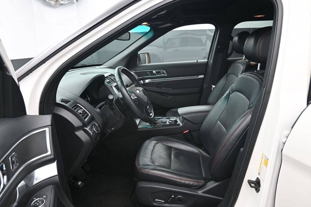 Used 2017 Ford Explorer Sport w/ Equipment Group 401A AWD/4WD image 16