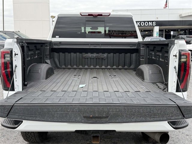 Used 2024 GMC Sierra 2500 AT4 w/ AT4 Premium Plus Package image 9