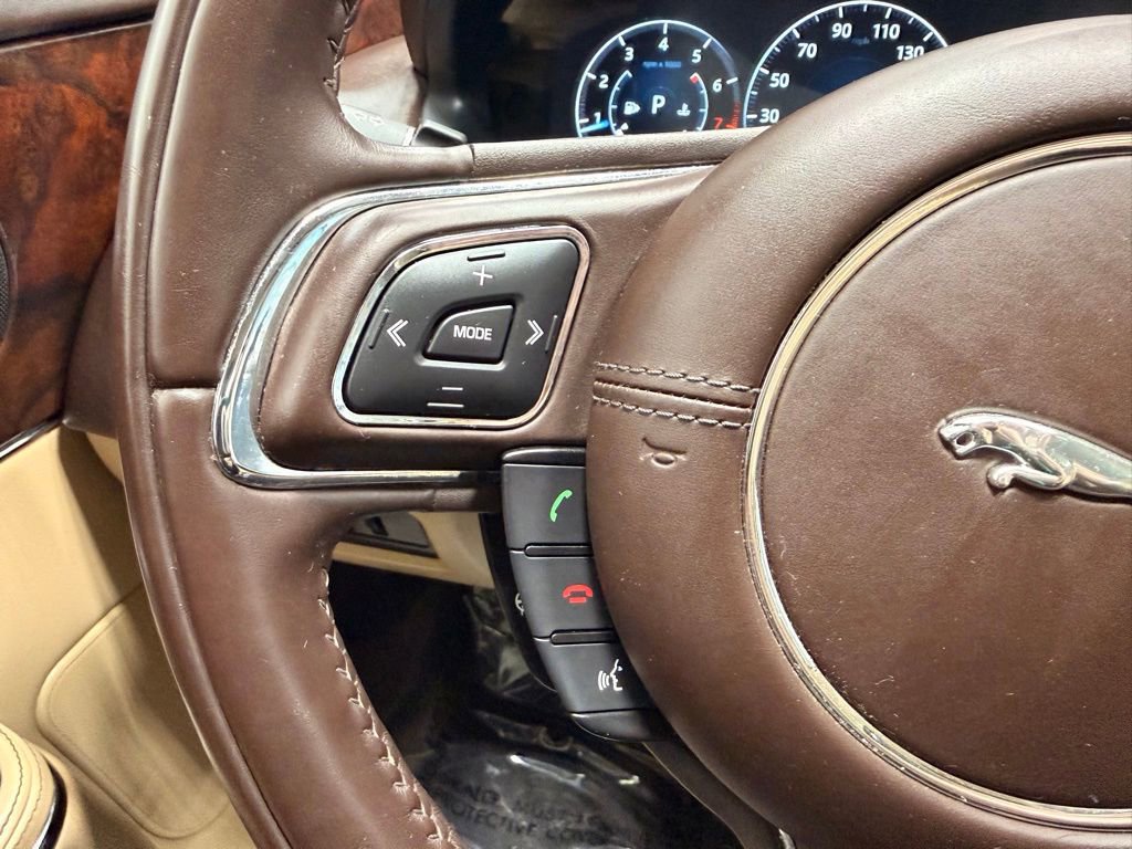 Used 2017 Jaguar XJ L Portfolio image 24