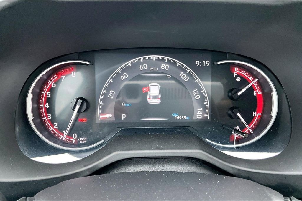 Used 2025 Toyota RAV4 LE AWD/4WD image 29