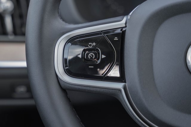 New 2026 Volvo XC60 B5 Plus w/ Protection Package Premier image 28