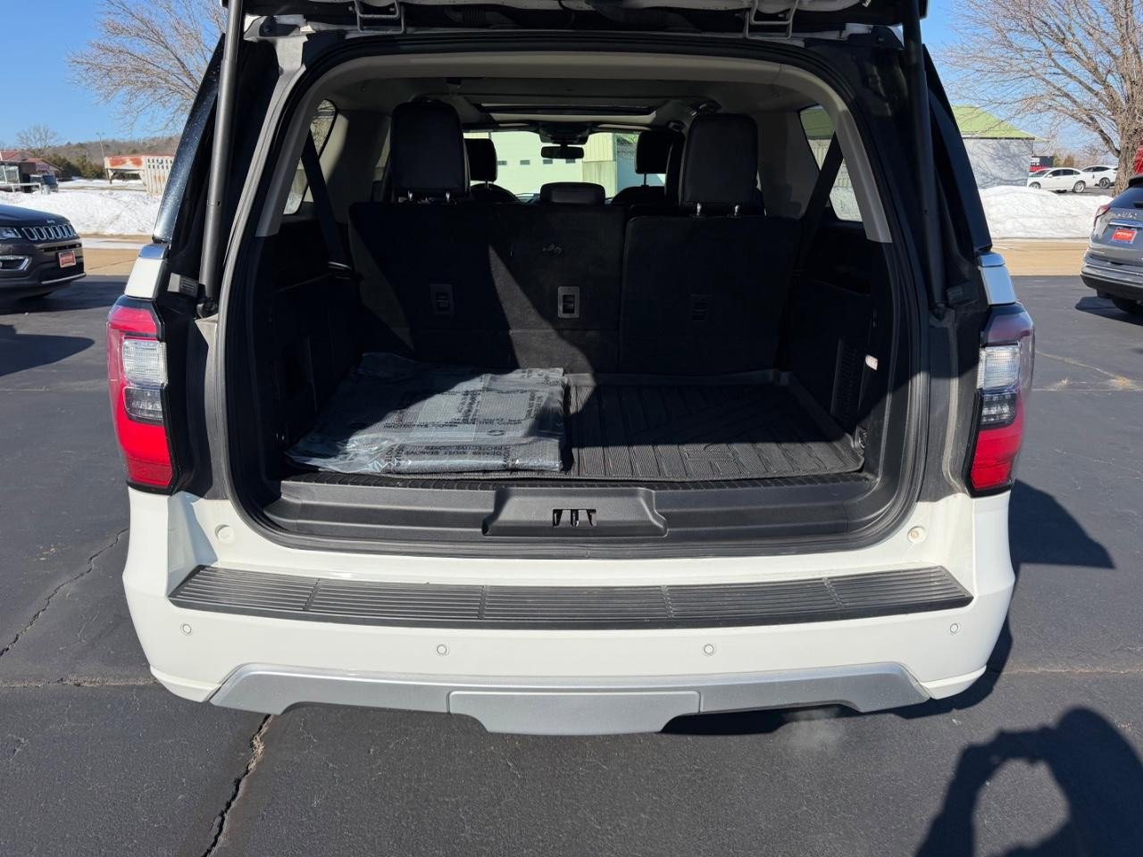 Used 2021 Ford Expedition Max Platinum image 5