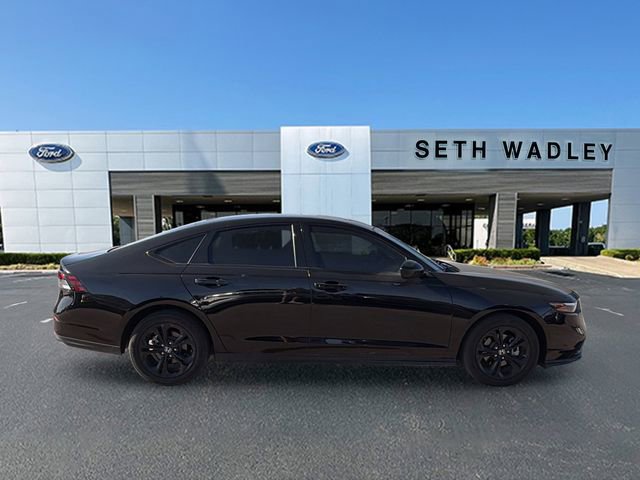 Used 2025 Honda Accord SE image 8