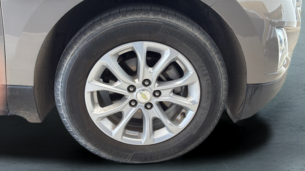 Used 2018 Chevrolet Equinox LT w/ Sun & Infotainment Package FWD image 40