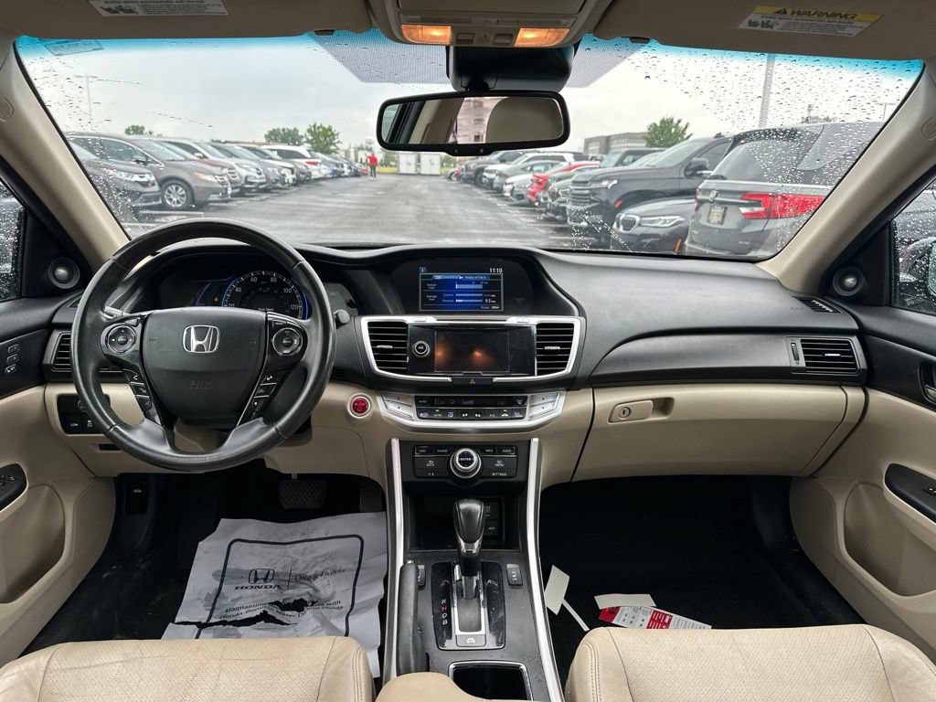 Used 2015 Honda Accord Touring image 19