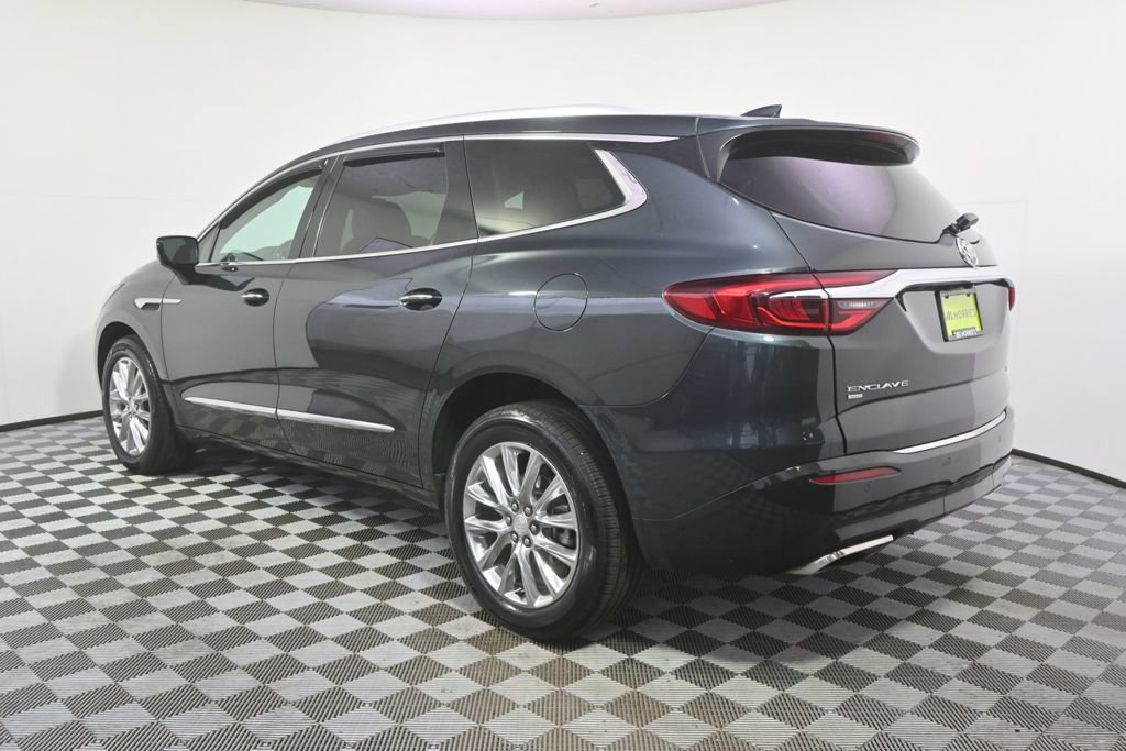 Used 2021 Buick Enclave Essence w/ Sound and Sites Package AWD/4WD image 3
