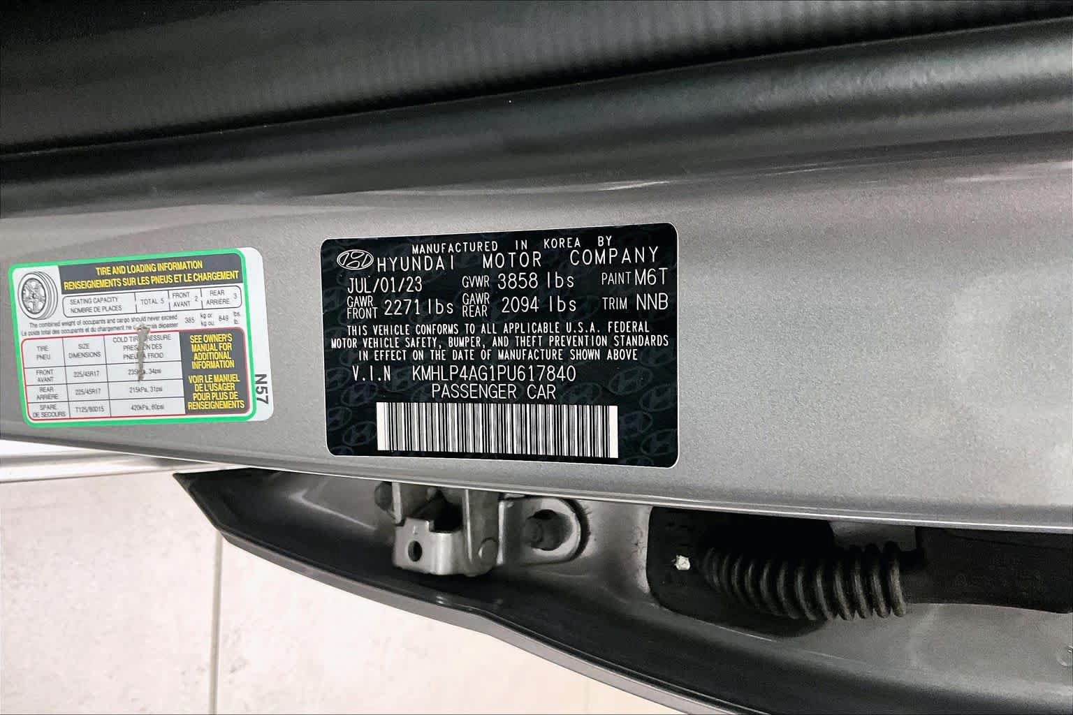 Used 2023 Hyundai Elantra Limited FWD image 34