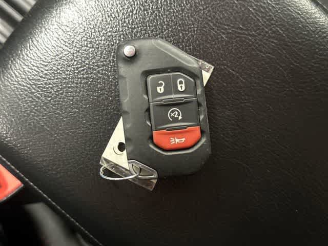 Used 2019 Jeep Wrangler Unlimited Rubicon w/ LED Lighting Group AWD/4WD image 31
