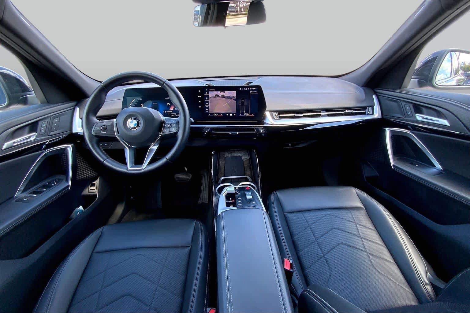 Used 2026 BMW X2 xDrive28i AWD/4WD image 16