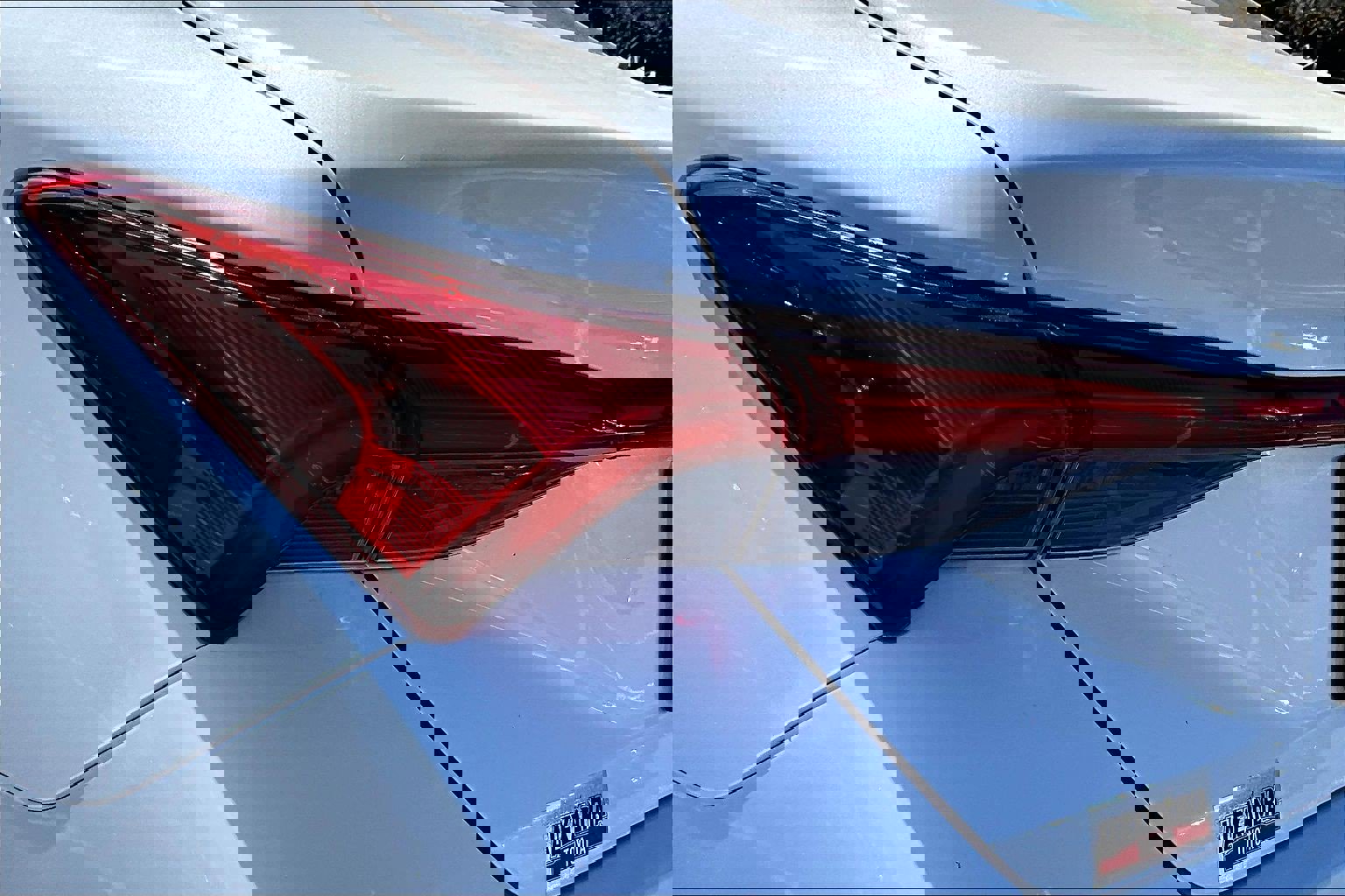 Used 2019 Toyota Avalon Limited w/ Advanced Safety Package image 28