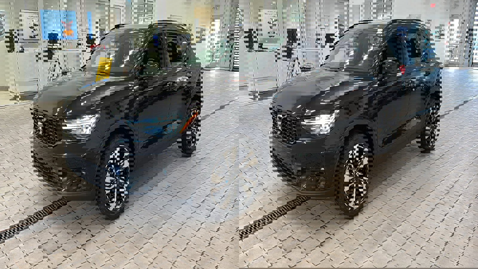 Used 2026 Volvo XC40 B5 Ultra w/ Protection Package Premier image 9