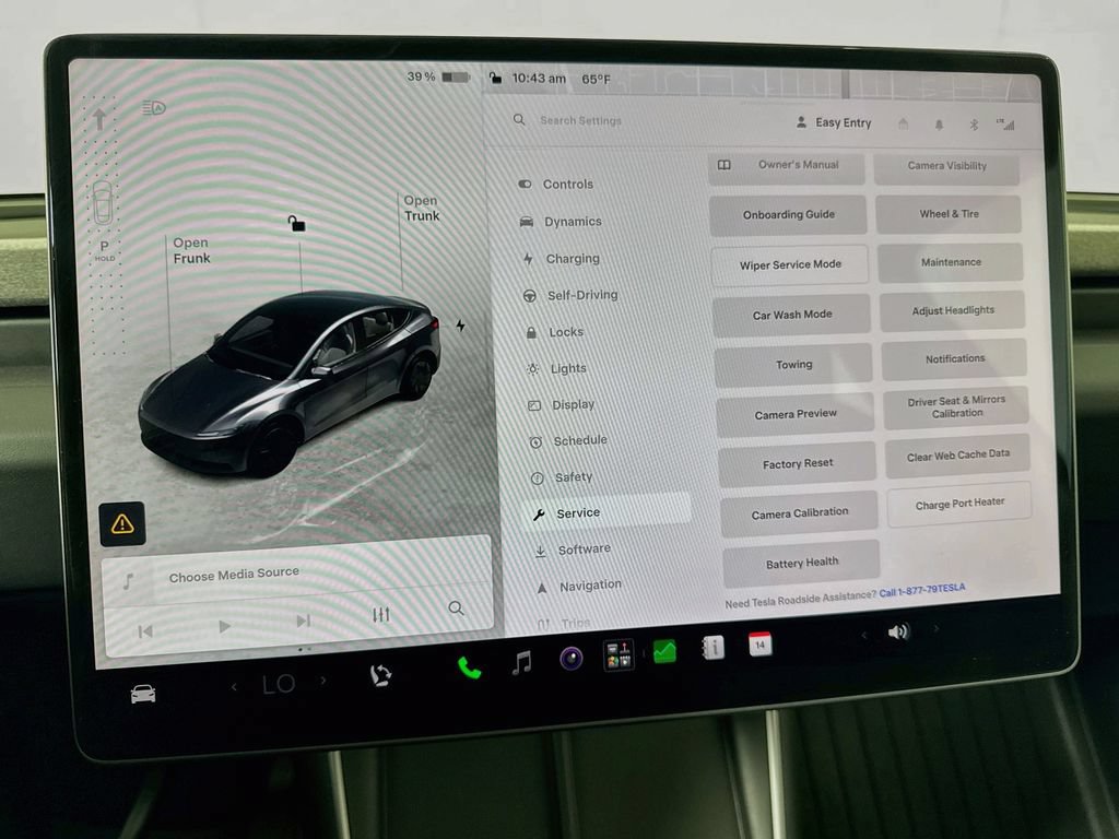 Used 2026 Tesla Model Y 2WD image 45
