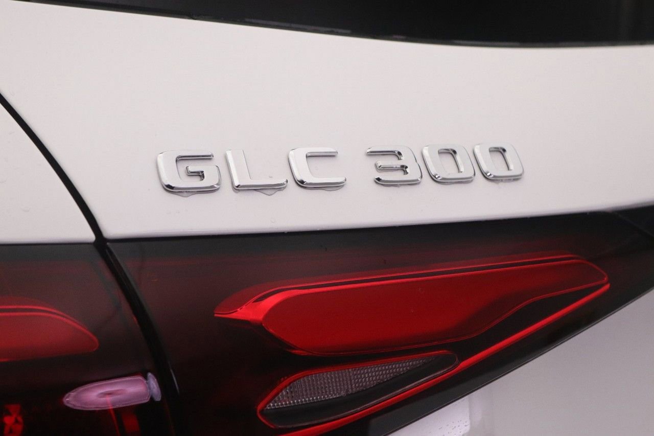 Used 2026 Mercedes-Benz GLC 300 image 22