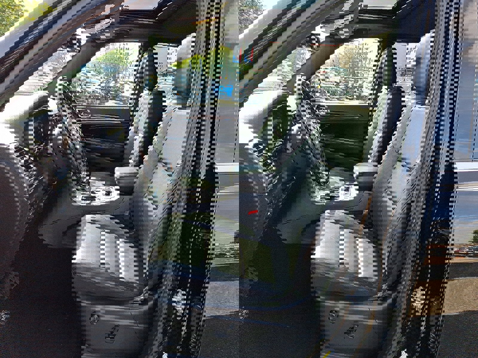 Certified 2020 Jeep Grand Cherokee Limited image 13