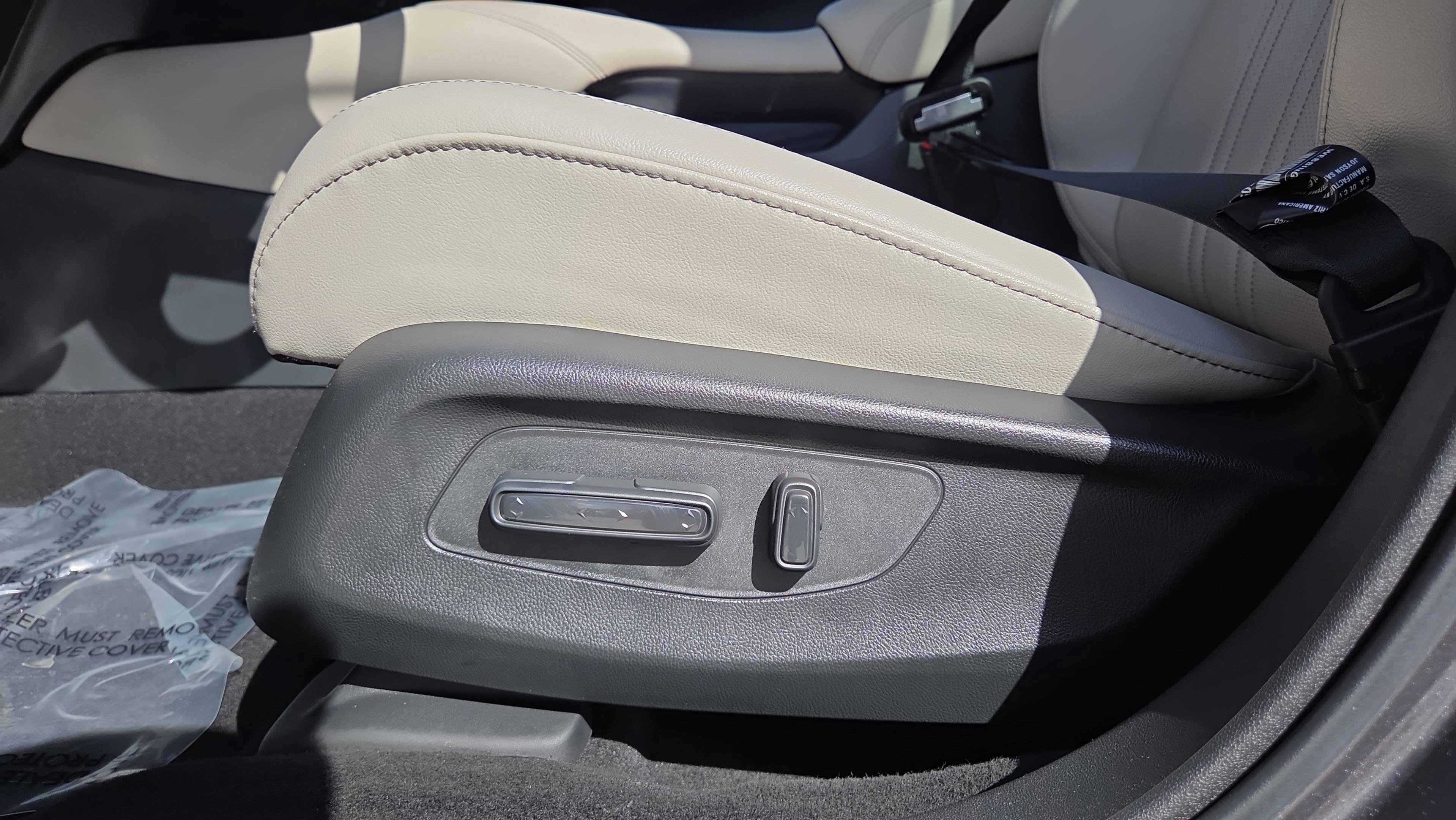 Certified 2025 Honda HR-V EX-L image 10