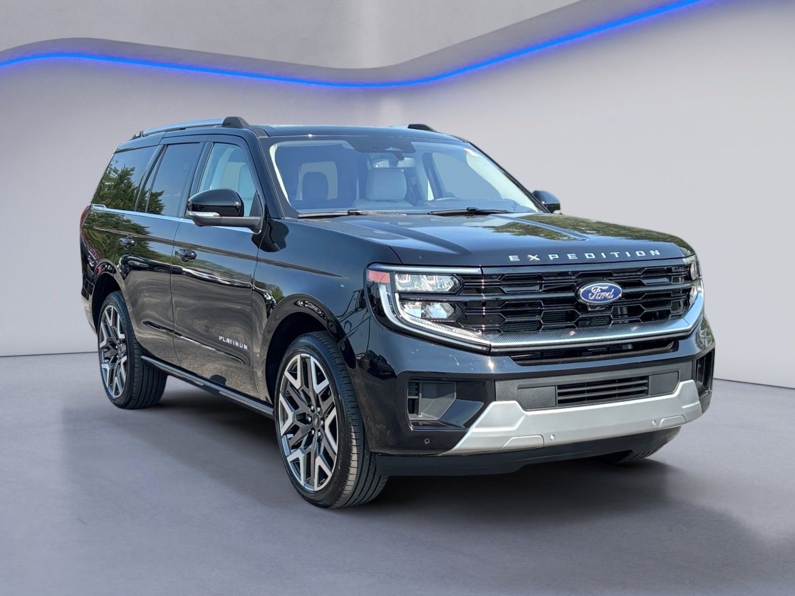 Used 2025 Ford Expedition Platinum w/ Platinum Ultimate Package AWD/4WD image 10