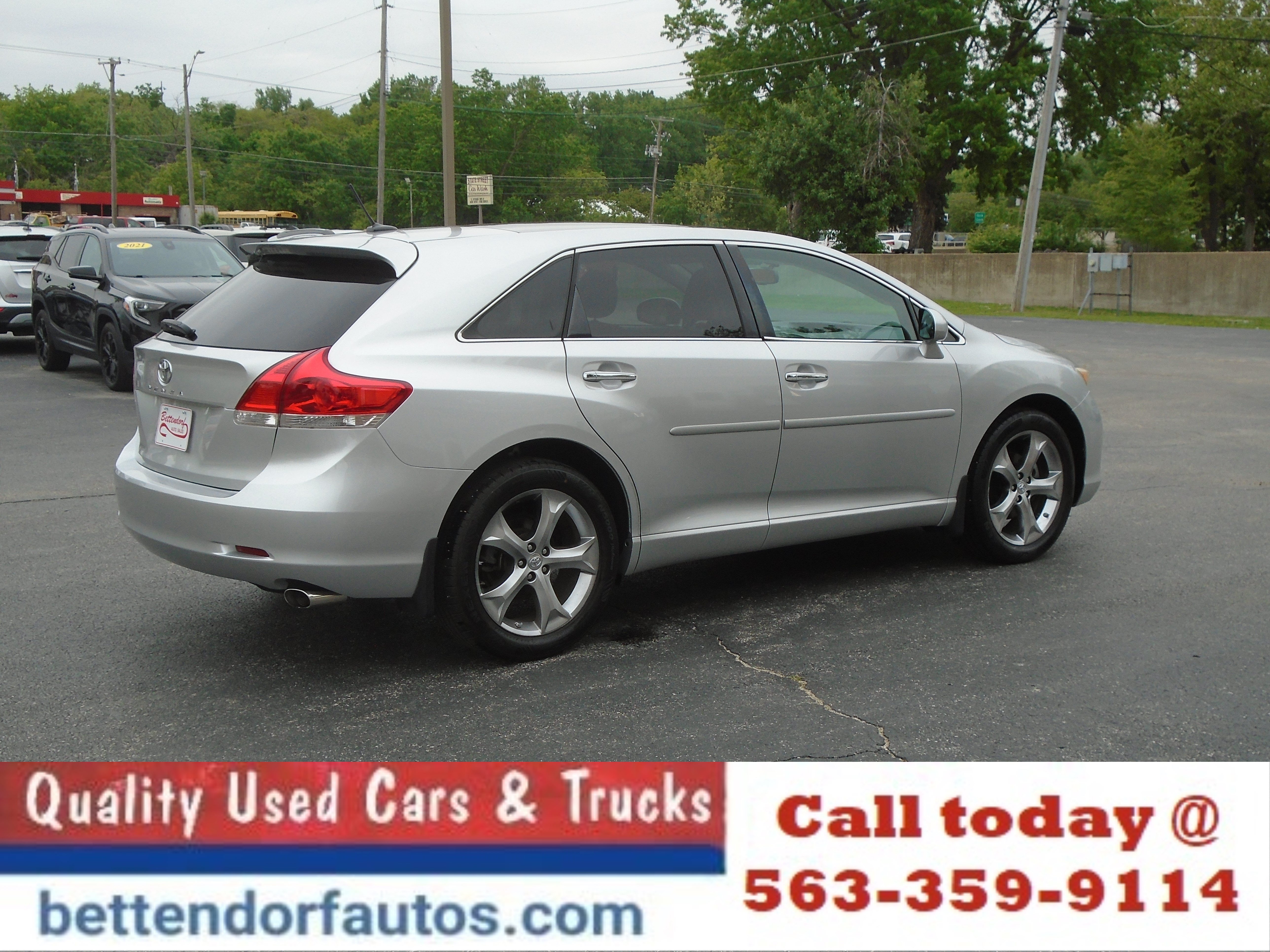 Used 2010 Toyota Venza FWD image 7