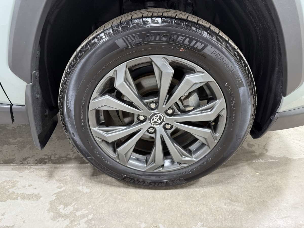 Used 2023 Toyota RAV4 XLE Premium AWD/4WD image 6