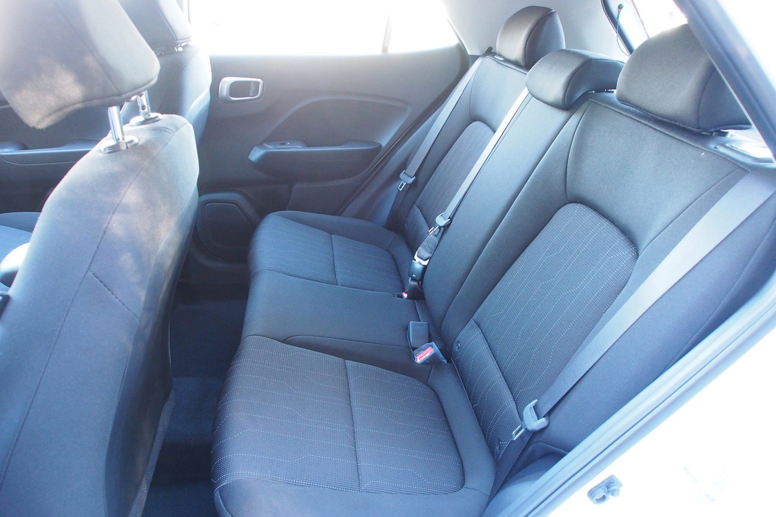 Used 2025 Hyundai Venue SE image 18