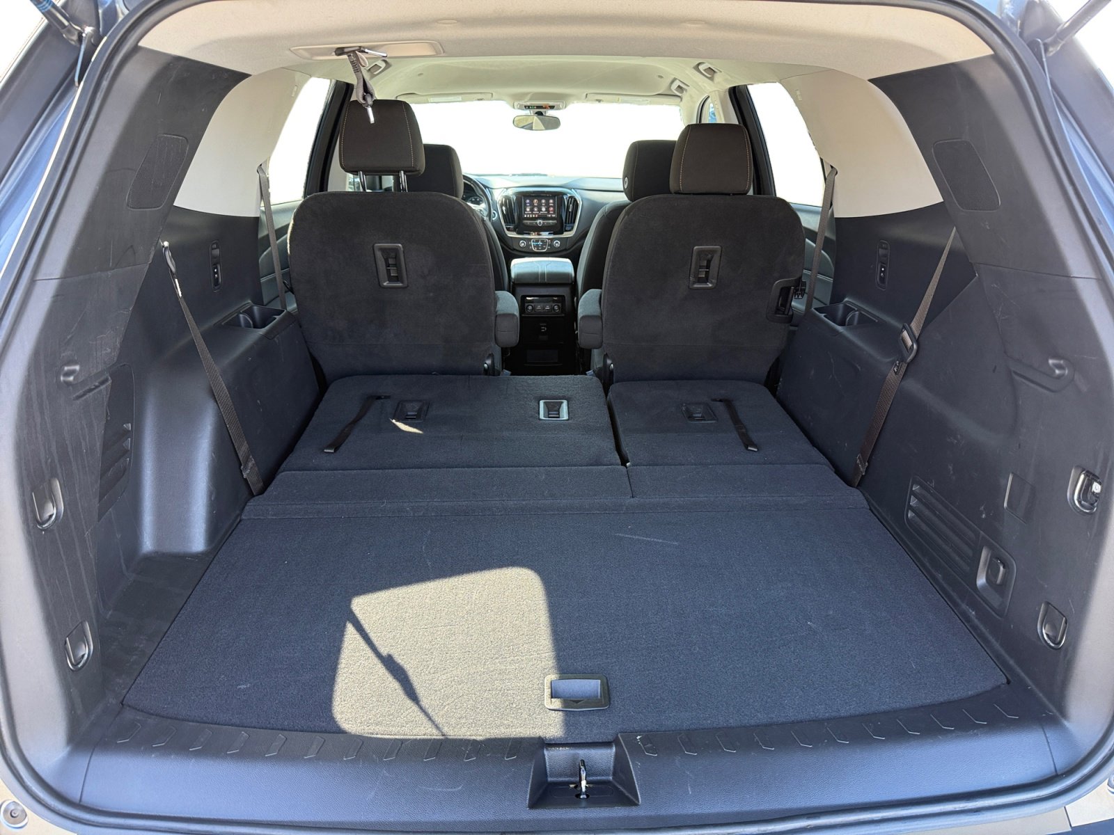 Used 2020 Chevrolet Traverse LT w/ LPO, Cargo Package image 17