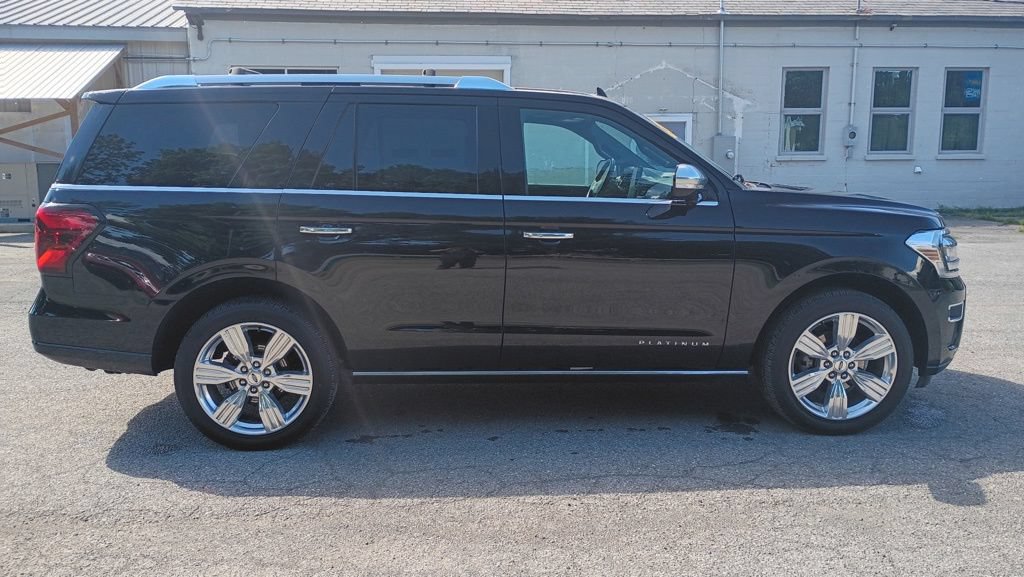 Used 2023 Ford Expedition Platinum AWD/4WD image 8