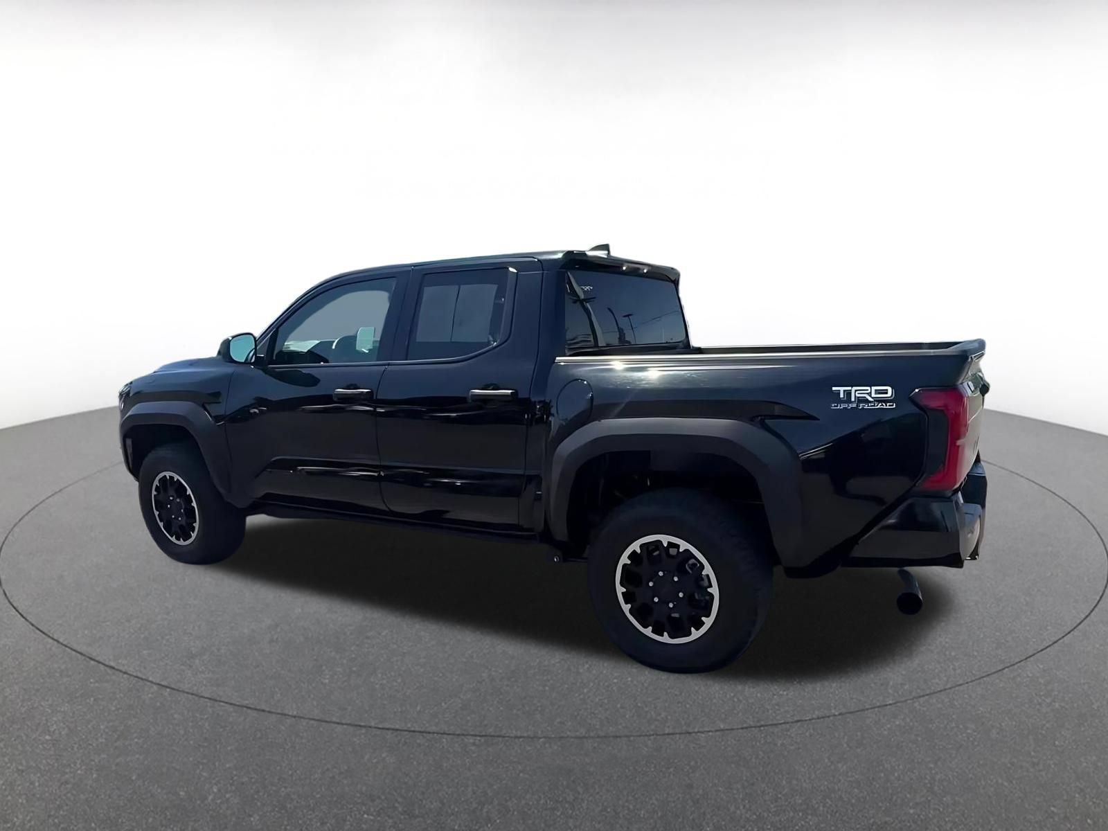 Used 2025 Toyota Tacoma TRD Off-Road AWD/4WD image 9