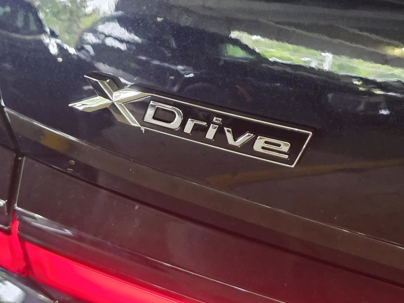 New 2025 BMW 750e xDrive w/ Premium Package image 4