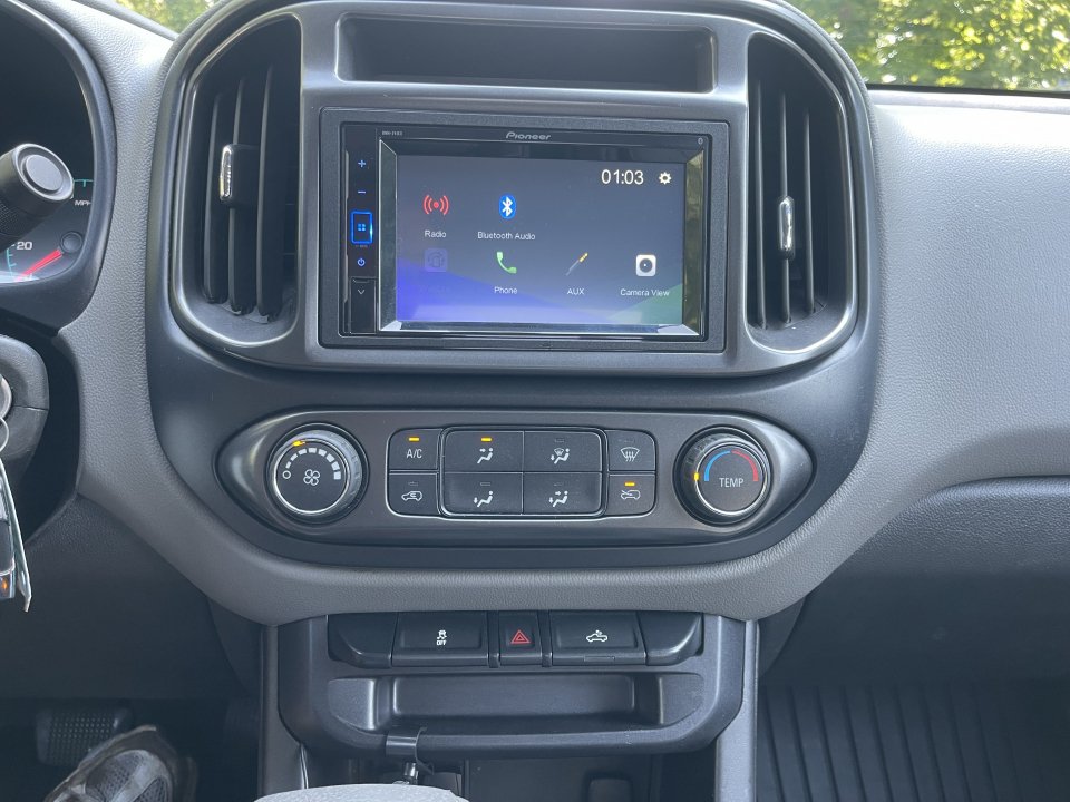 Used 2015 Chevrolet Colorado W/T RWD image 16