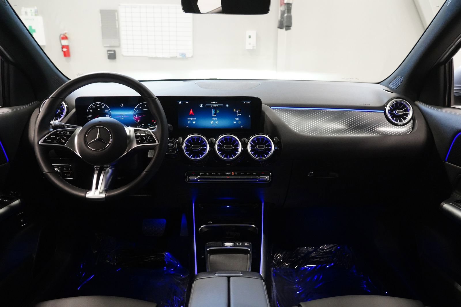 Used 2025 Mercedes-Benz GLA 250 4MATIC image 15